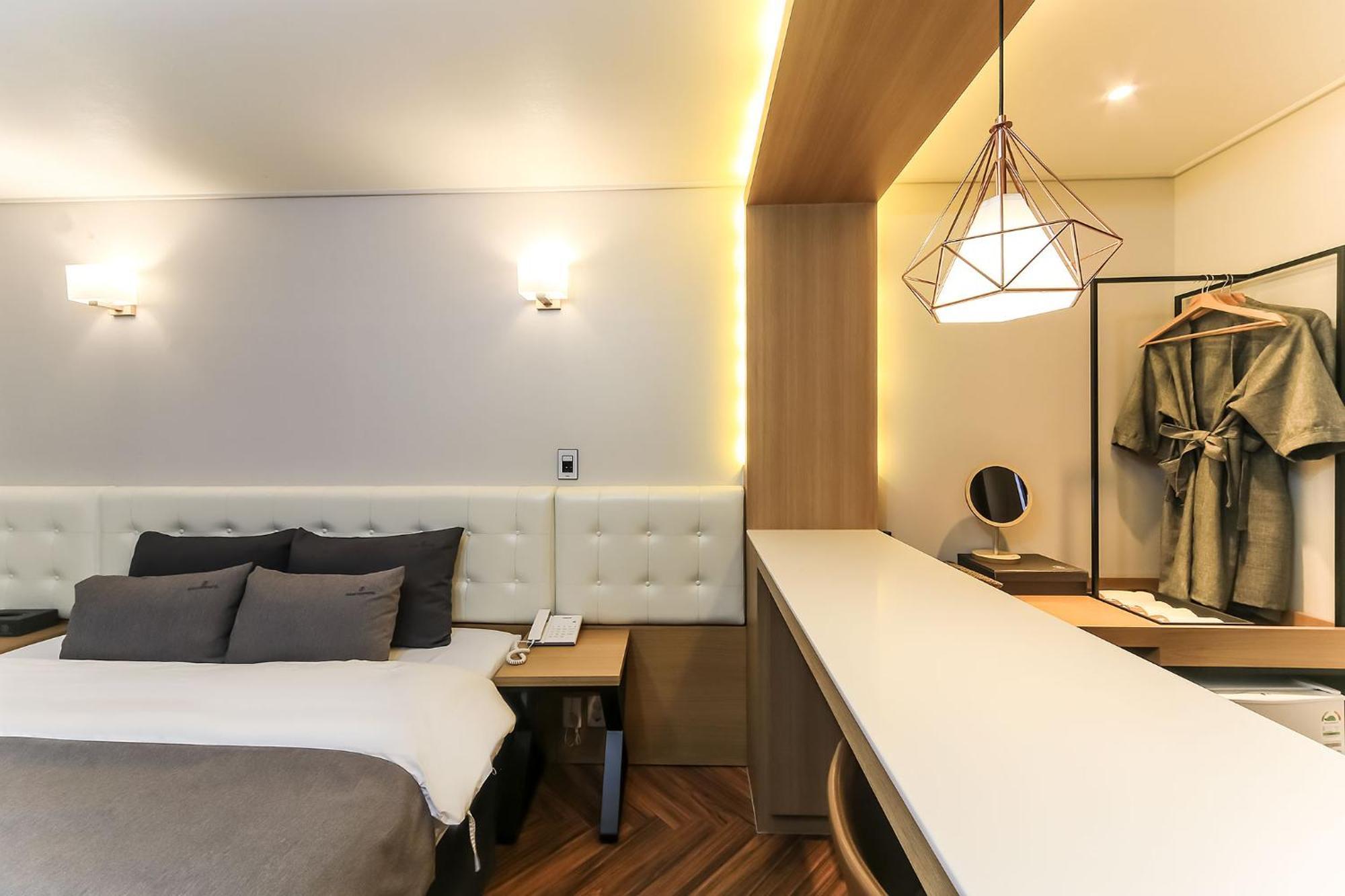 Station View Hotel 3*
