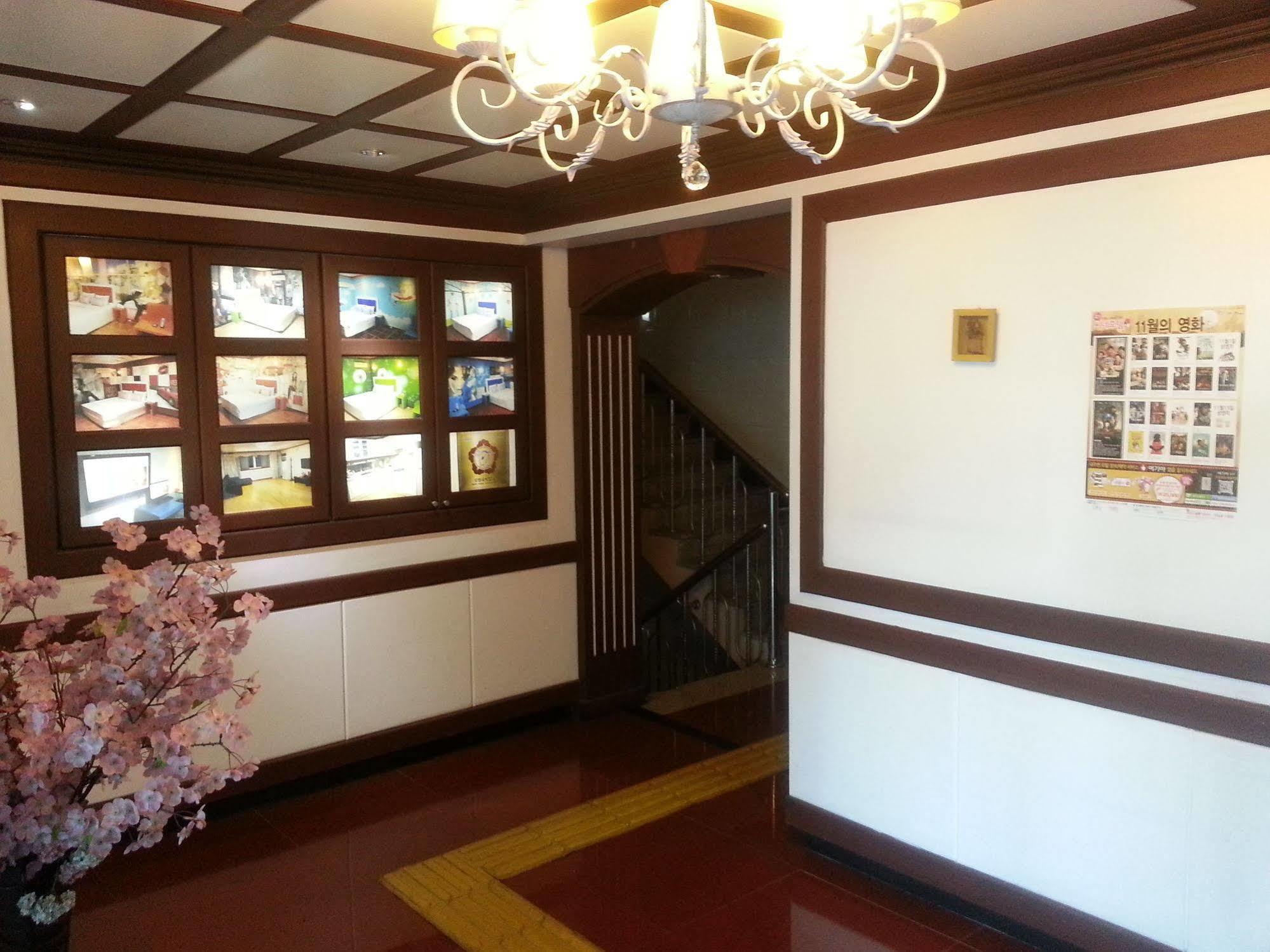 Station View Hotel